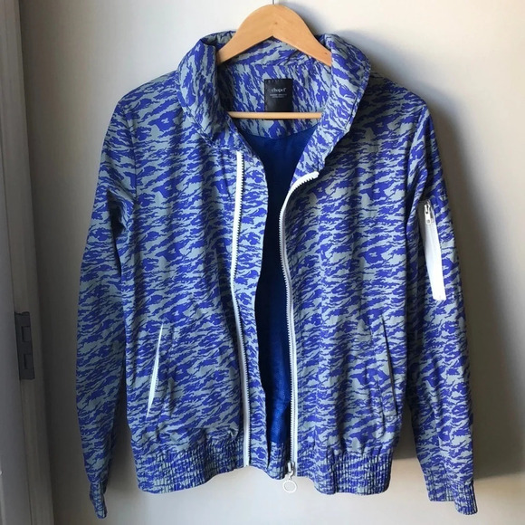 Chapel jacket size large - Picture 2 of 7